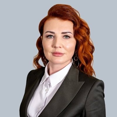 Елена Казарина